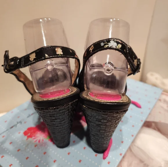 Poetic Licence Softer Side floral PeepToe Slingback Platform Wedge 8M New in box - Picture 9 of 16